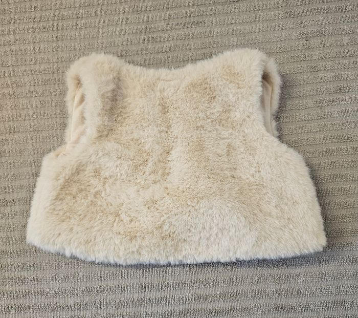 Petit gilet sans manches - photo numéro 2