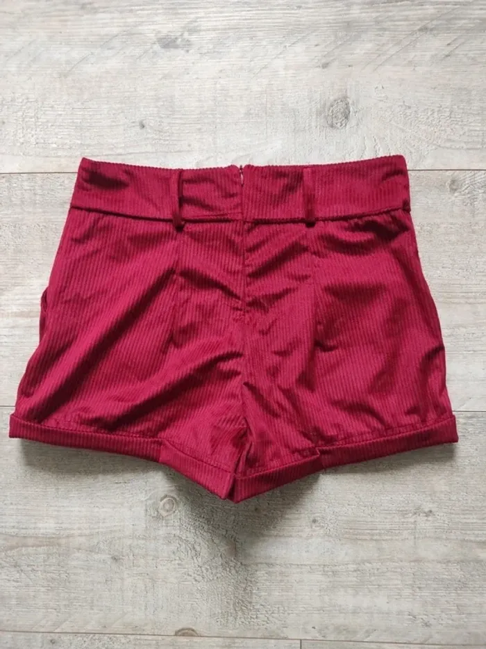 Short taille haute velours côtelé rouge bordeaux avec poches taille L Laçati neuf - photo numéro 2