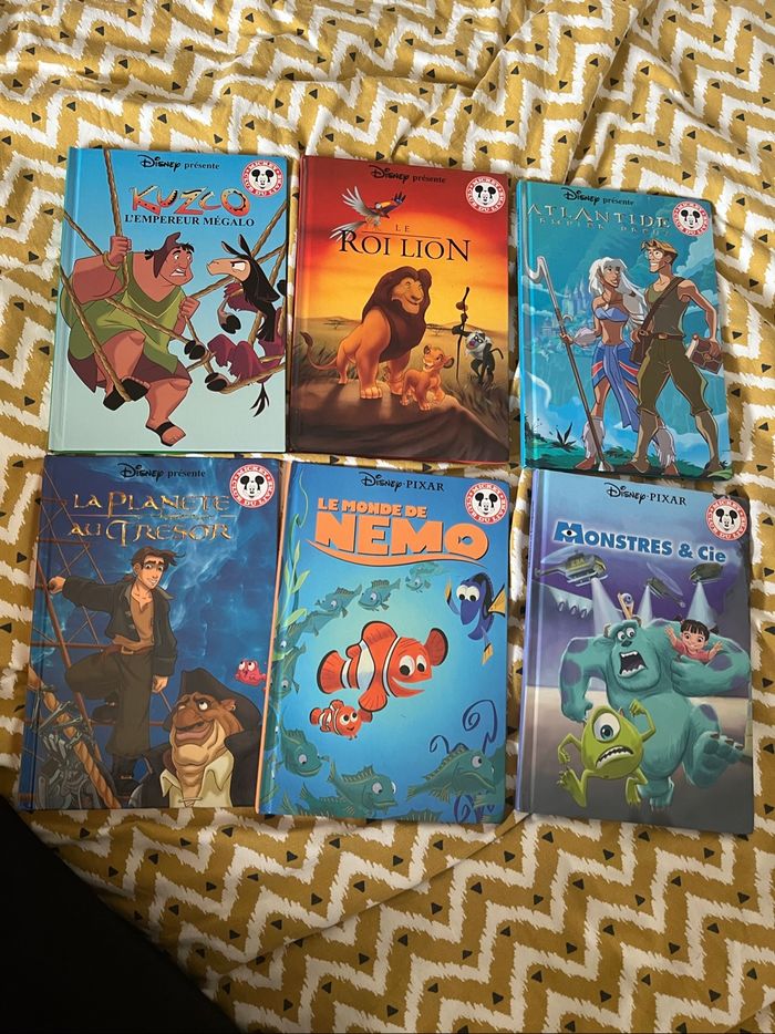 Lot de 6 livres club Mickey Disney, nemo le roi lion