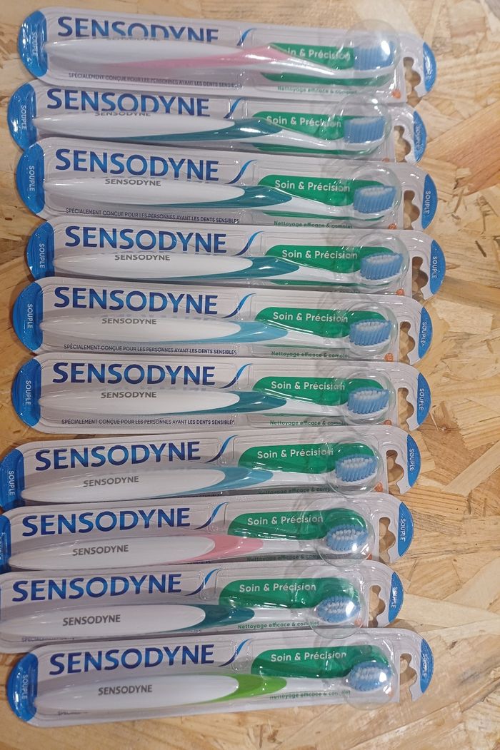 Brosse à dent sensodyne