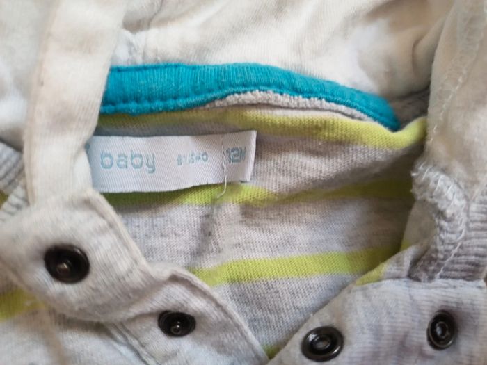 Sweat à capuche 12 mois - photo numéro 2