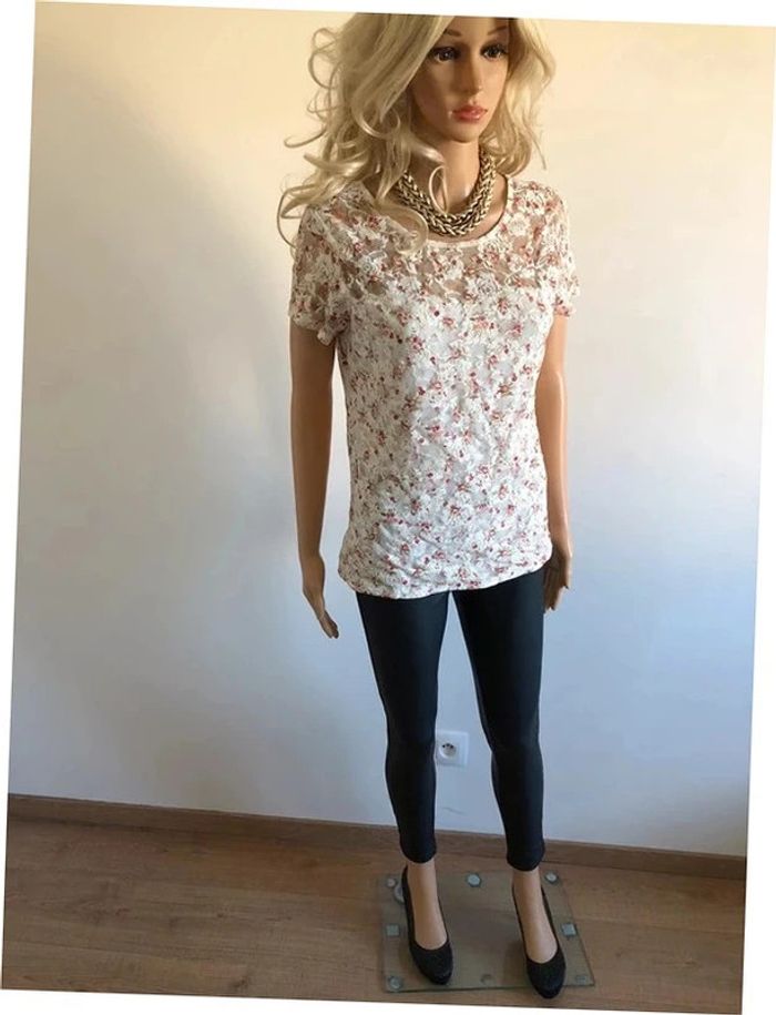 Haut blanc écru en dentelle à manches courtes Mim taille S TBE - photo numéro 4