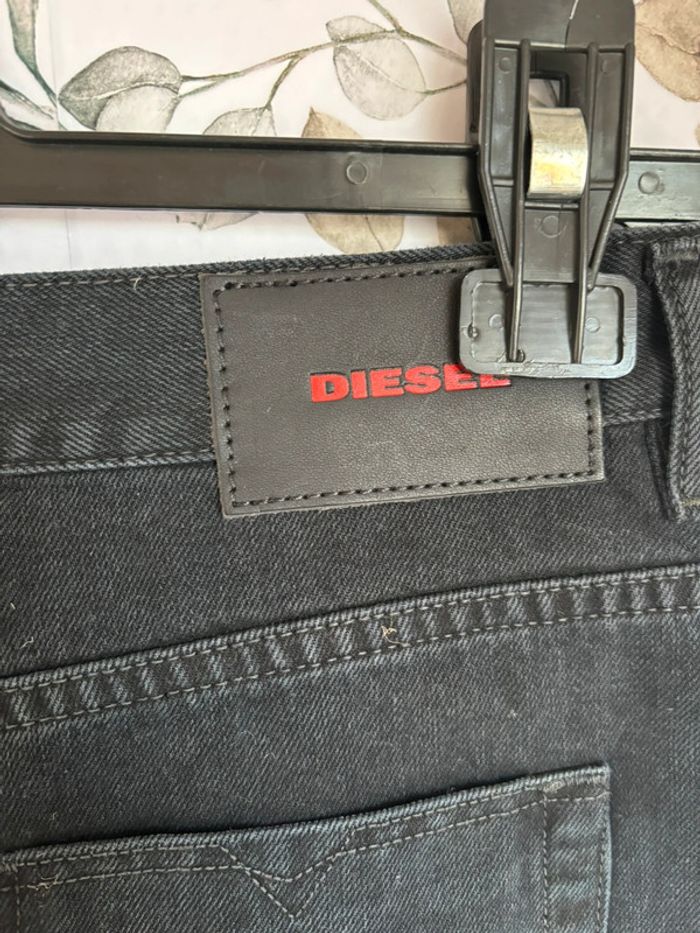 Jeans destroyers diesel neuf avec étiquette - photo numéro 7