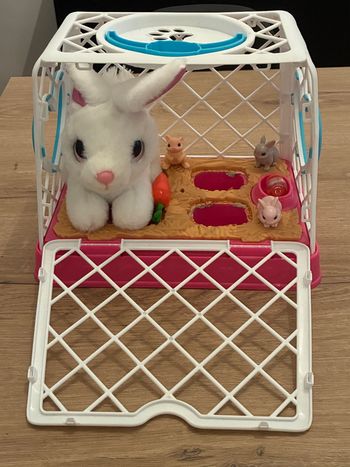 Peluche interactive maman lapin et bébés 