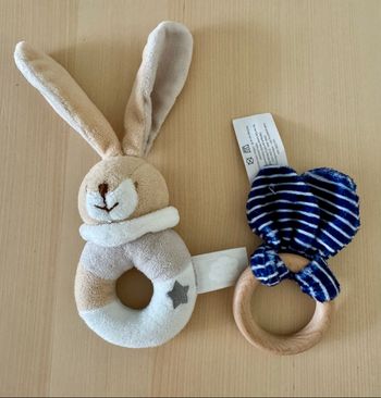 Lot de 2 hochets bébé - naissance