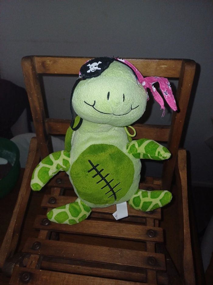 Peluche tortue pirate