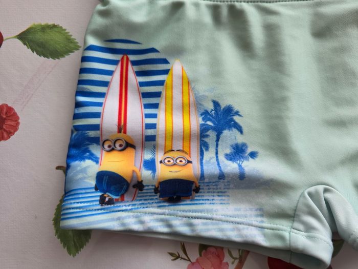 MAILLOT BAIN GARÇON MINIONS MINIONS TAILLE 6ANS - photo numéro 4