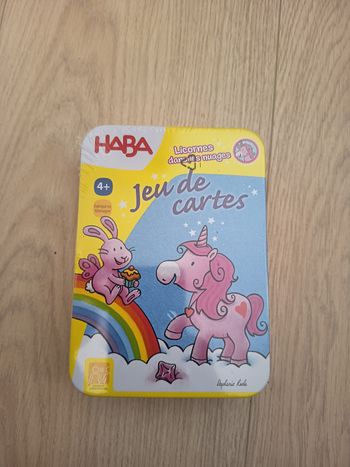 Jeux de cartes haba licorne dans les nuages 