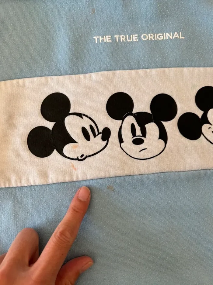 Pull Mickey primark 4-5 ans - photo numéro 3