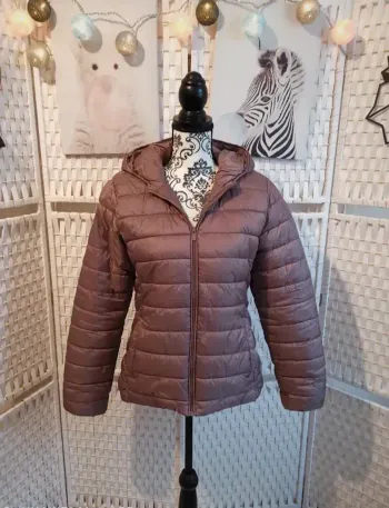 💕Jolie doudoune légère femme T40 kiabi 💕