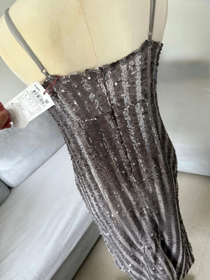 Robe de soirée à sequins - photo numéro 4