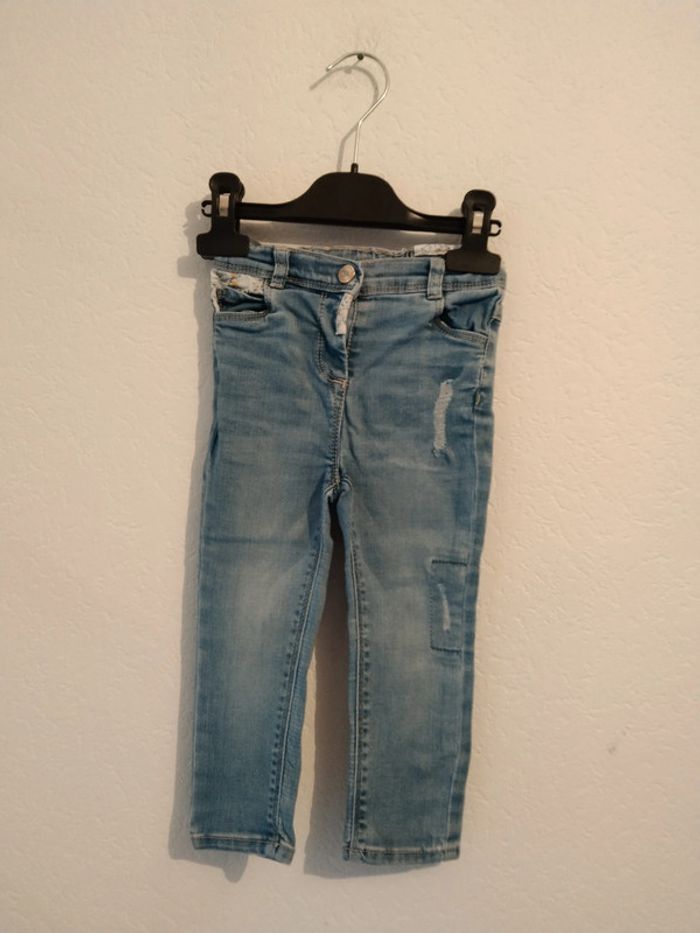 jean bleu clair fille 18 mois tape à l'oeil