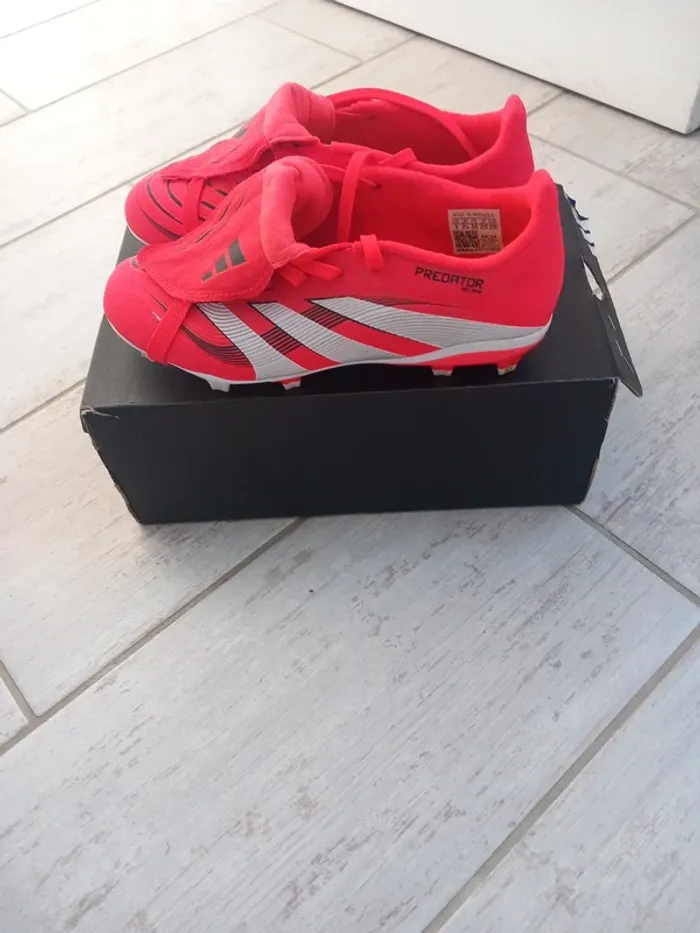 Crampons adidas predator 35 - photo numéro 5