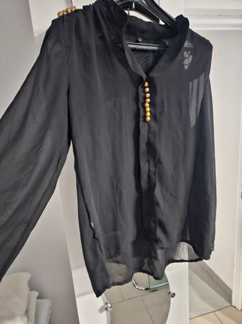 Blouse noir dentelle