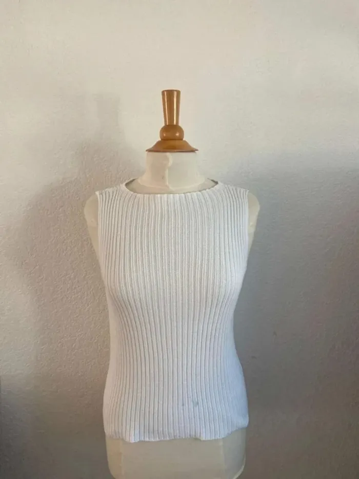 Pull  sans  manches  T38 - photo numéro 2