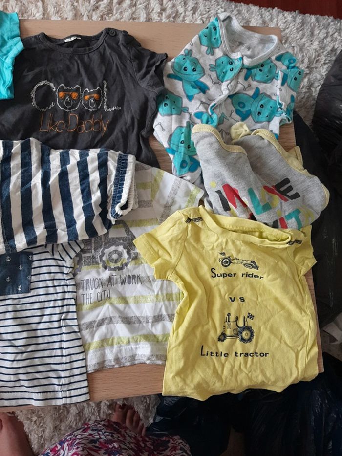 Lot de 14 vêtements 6 mois garçon - photo numéro 4