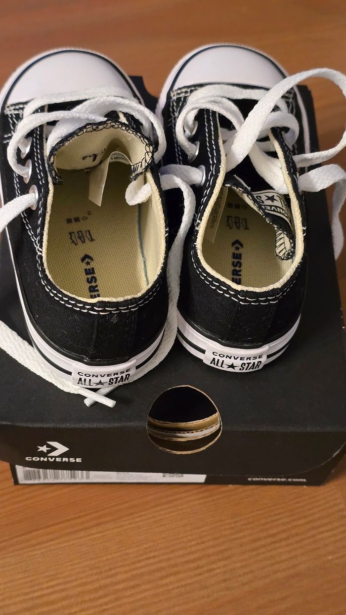 🤩superbes  Baskets CONVERSES ALL STAR  Pointure 22 unisex (mises 1h)!!🥰🤩 - photo numéro 3