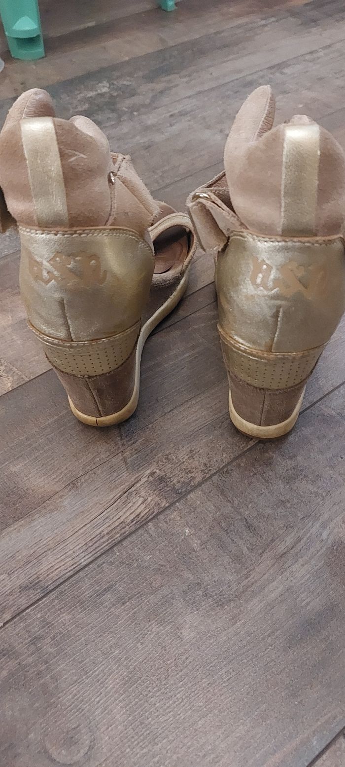 Ash 38 - photo numéro 3