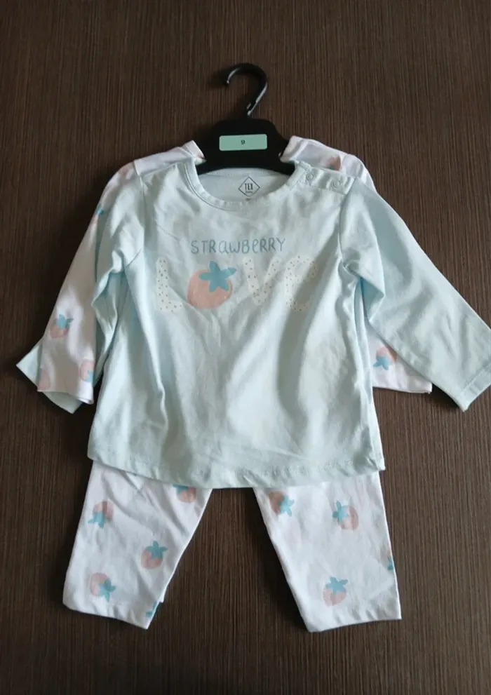 Lot de 2 pyjamas fille en coton fraise 9 mois - photo numéro 2