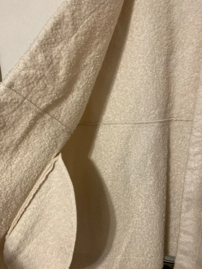 superbe veste sans manche simili cuir écru 2xl = 52 neuve SHEIN Curve - photo numéro 3