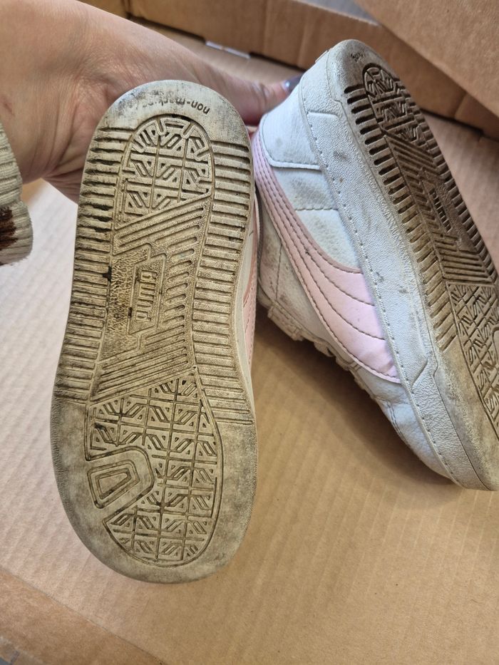 Basket Puma pointure 27 blanche et rose - photo numéro 5