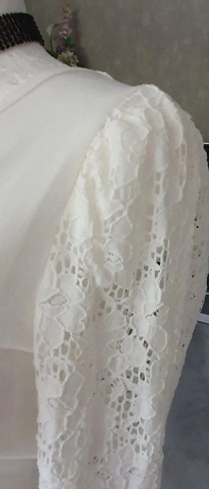 Beau T-shirt blanc manches dentelle T: 38/40 - photo numéro 2