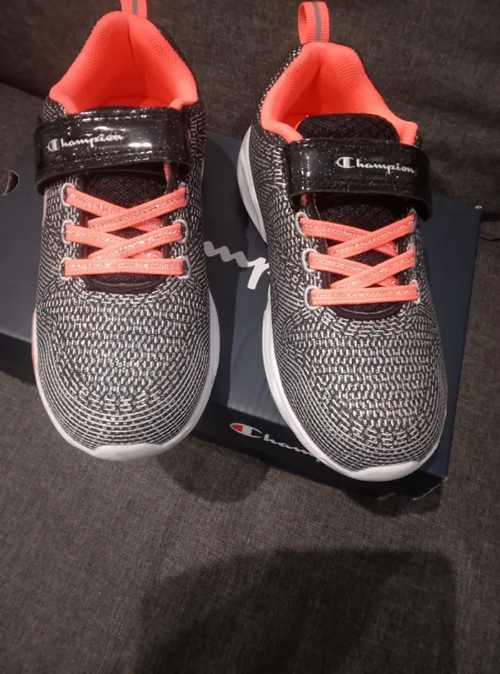 Chaussures baskets neuves -  Fille - 33 - Champion - photo numéro 9