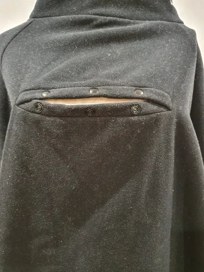 Poncho chaud noir jolilola taille unique 1 porte bébé - photo numéro 2