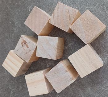 Objets en bois pour loisirs créatifs