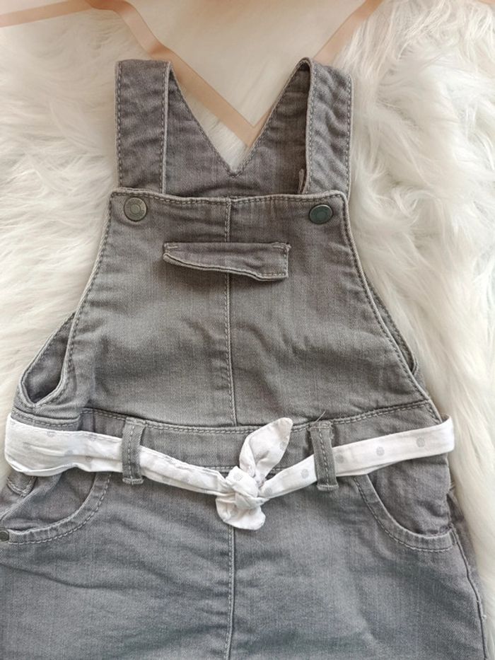 Robe salopette en jean bébé fille - photo numéro 2
