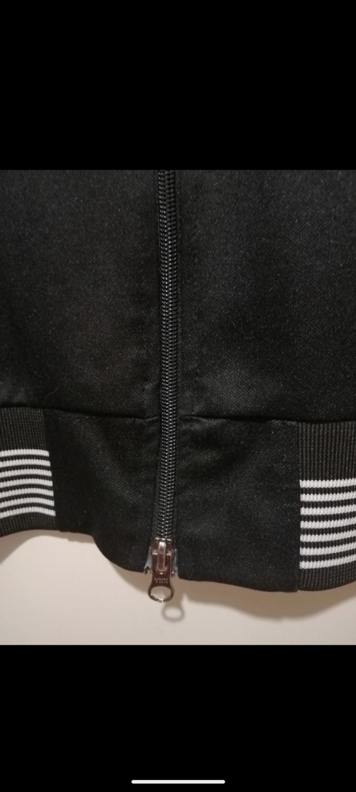 Belle veste  EAZ Emporio Armani noire. Taille M - photo numéro 6