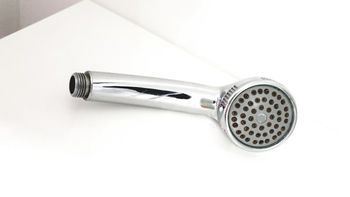 Bricolage robinetterie pomme de douche