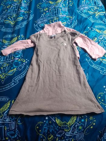 Robe et tee shirt