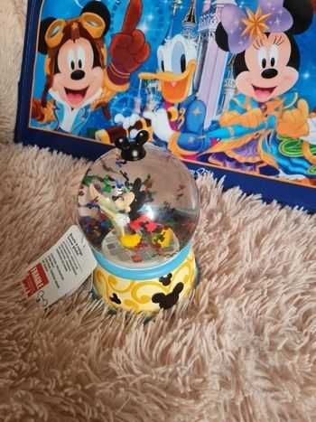 Boule à neige musicale Mickey mousse de Disney neuve