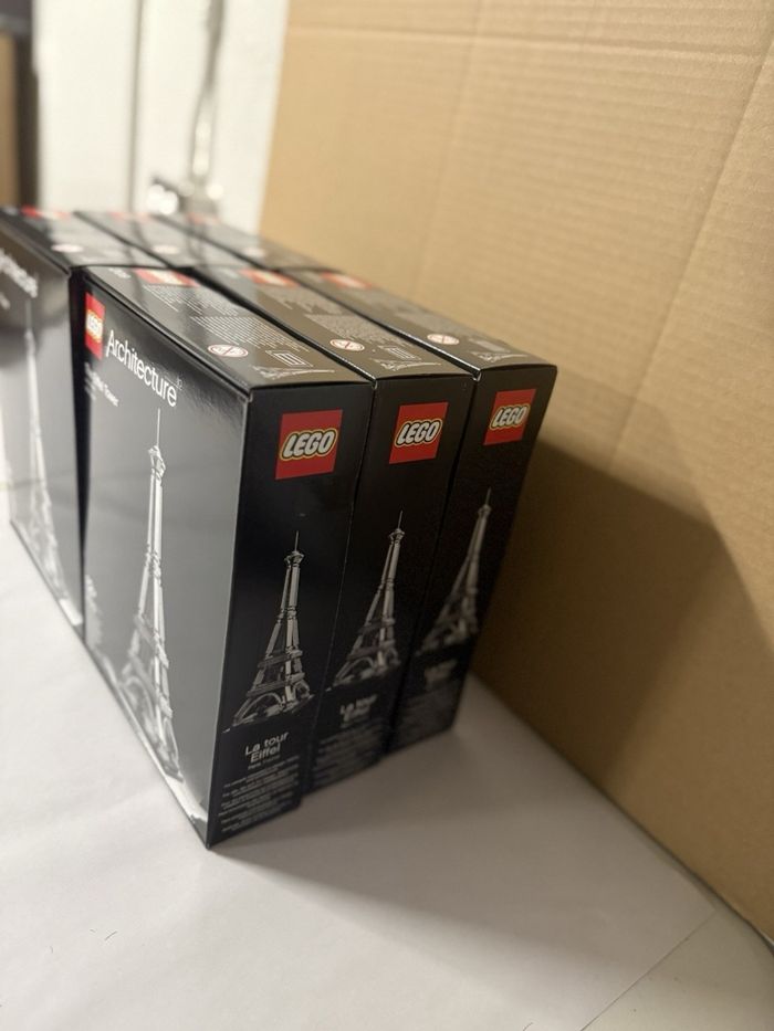 LEGO Architecture La Tour Eiffel (21019) - Set neuf et scellé - Modèle retiré de la vente - Paris, France