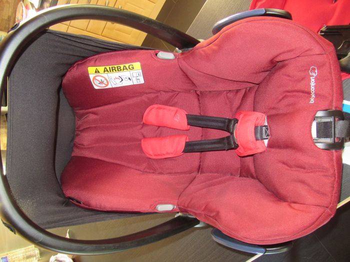 Cosy / siège auto Bébé Confort CITI en très bon état Groupe 0 coque - photo numéro 4