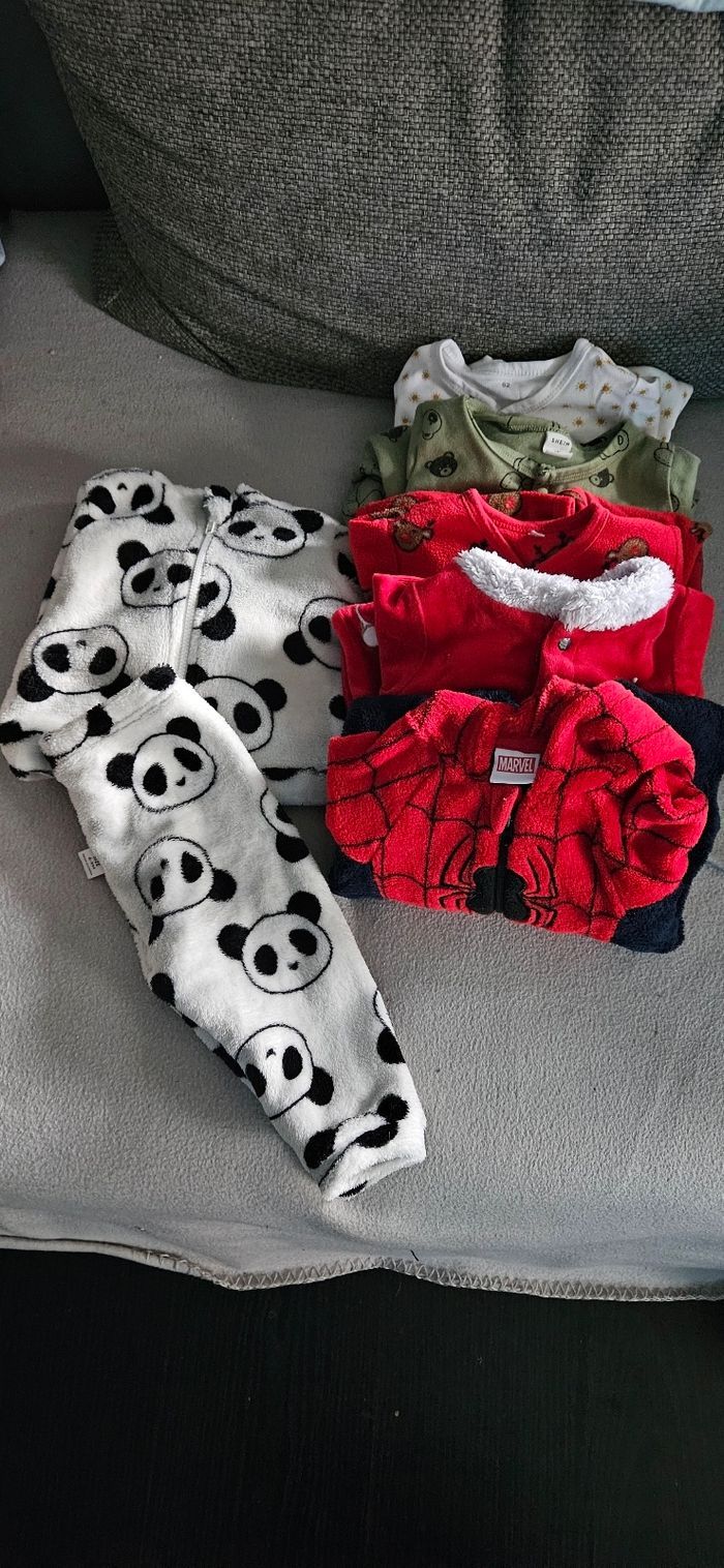 Lot de Pyjamas 3-6 mois