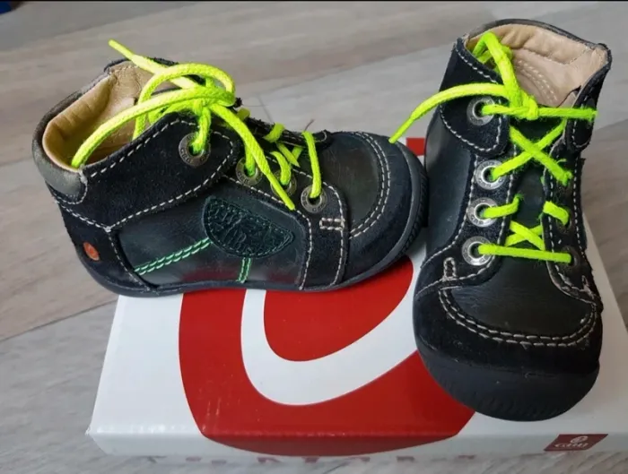 Chaussures Pointure 20 GBB - photo numéro 5