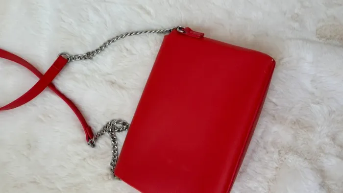 Sac à main rouge et argent - photo numéro 3