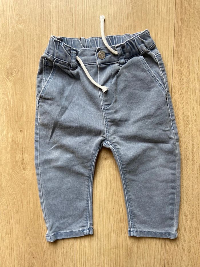 Tenue jean bleu clair Zara et haut Tape à l’œil 12 mois - photo numéro 4