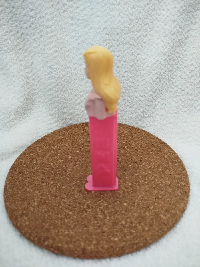 Pez Barbie - photo numéro 4