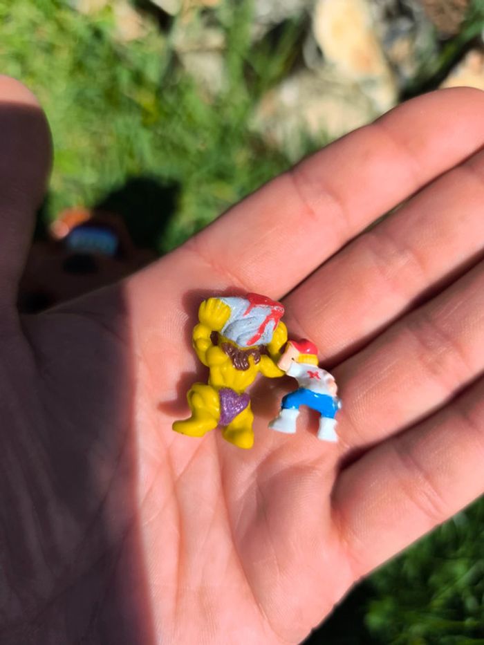 Boîte mini micro figurine petite mighty max bluebird pocket monster rat doom zone Hellcat grapples - photo numéro 17