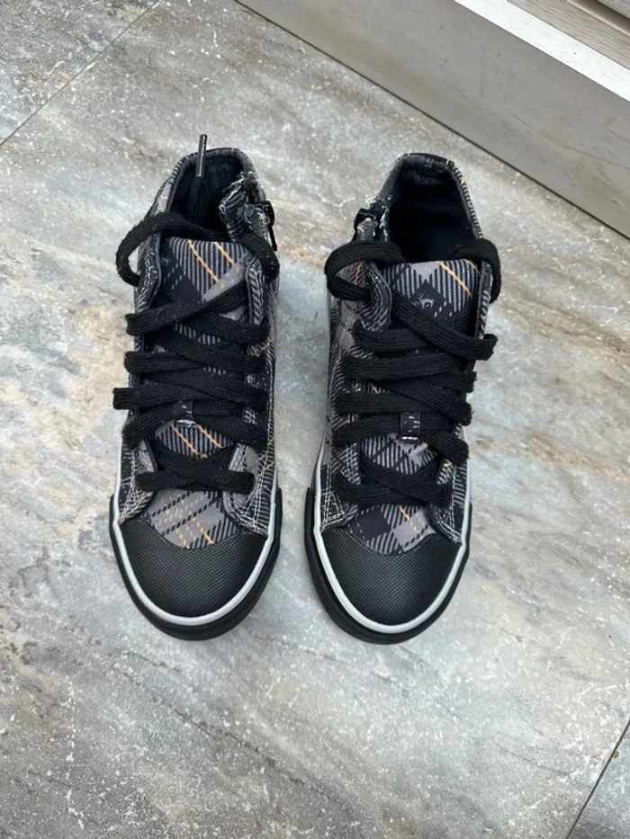 Basket montante Harry Potter 33 à carreaux gris et noir poufsouffle Hufflepuff - photo numéro 7