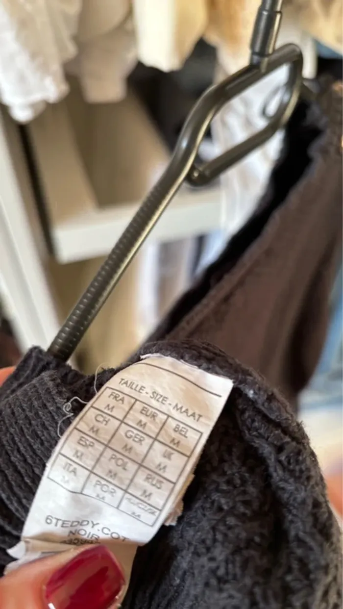 Joli pull en maille col Claudine - photo numéro 5