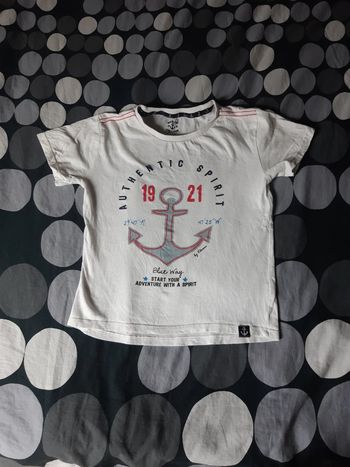 T-shirt garçon 7/8 ans