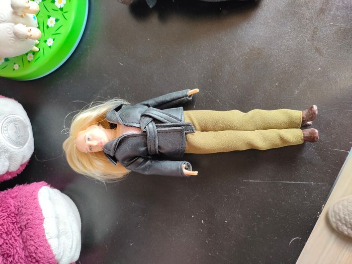 Poupée type barbie Buffy contre les Vampires
