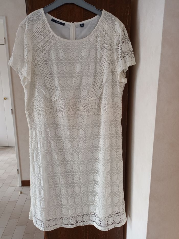 Robe dentelle - photo numéro 2