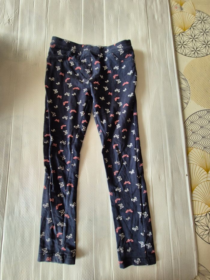 Pantalon fille 8 ans (128 cm)