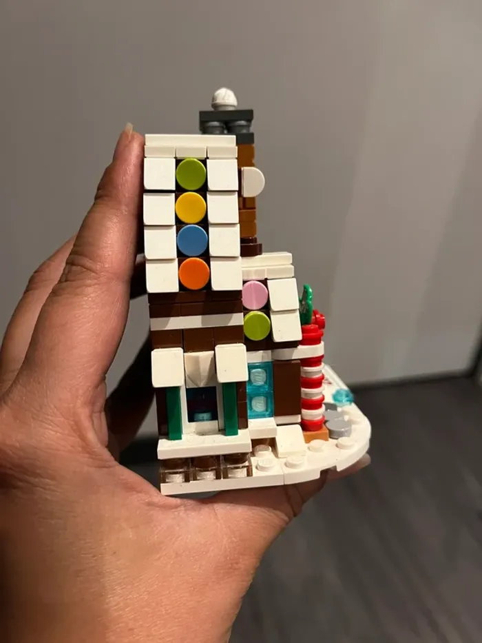 Lego chalet Noël 2019 40337 - photo numéro 3