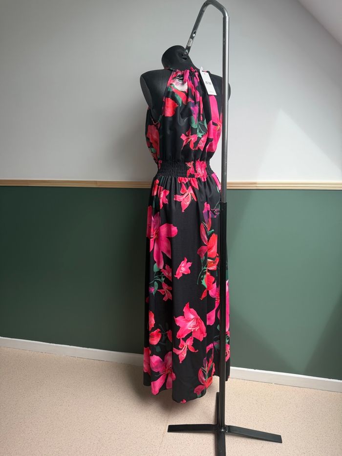 Robe longue imprimés fleurs avec fente avant Carina - photo numéro 7